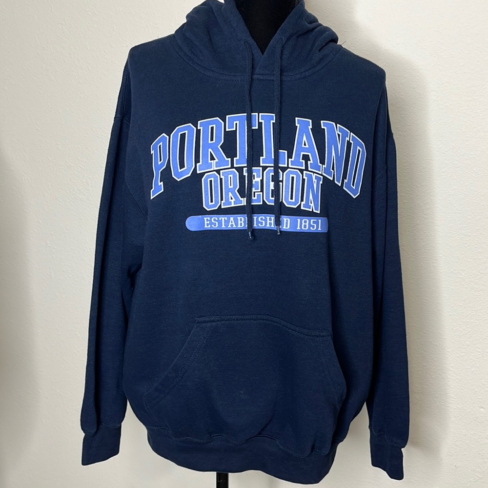 POINT Sportswear size Medium Portland, Oregon blue hoodie sweatshirt.